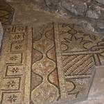 Resti di un mosaico della Basilica paleocristiana, foto di Luisella Decarli